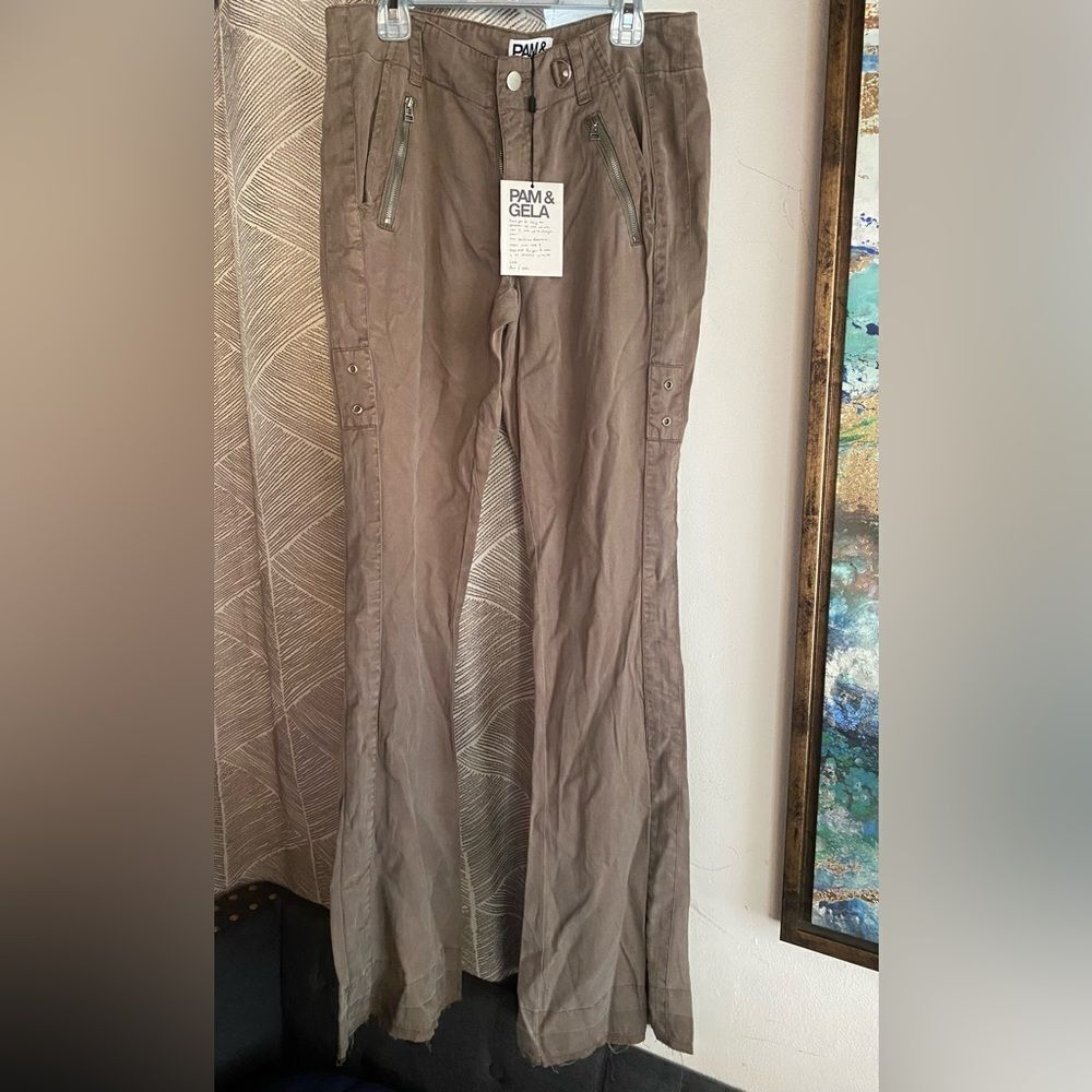 PAM & GELA Olive Green  100% Tencel Pants Flare Women Size 2  Zip Pockets NWT